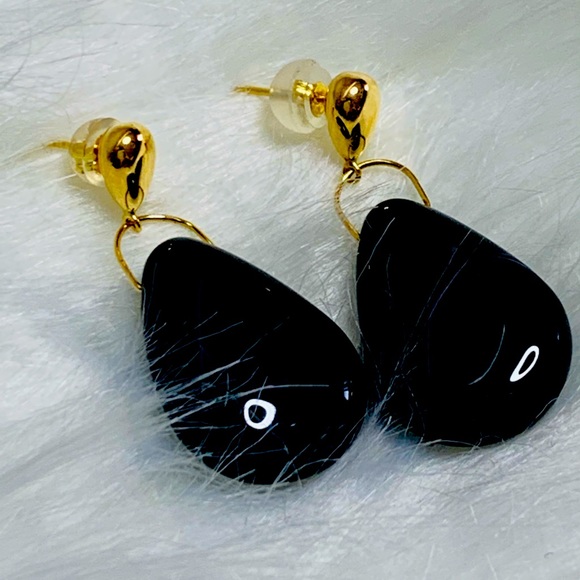 Onyx earing - Picture 2 of 8